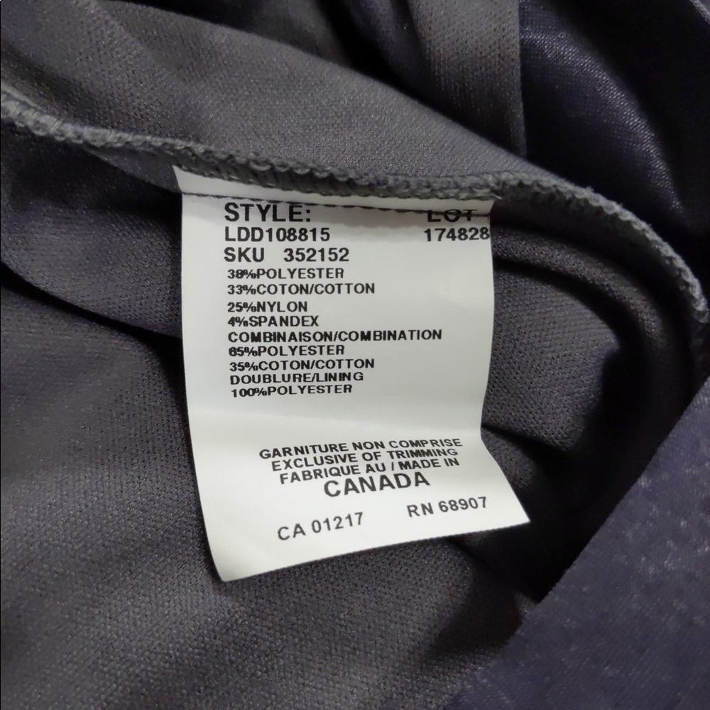 👯♀️Host Pick⚡️ Made in 🇨🇦 Le Chateau Off the Shoulder Dress - Picture 9 of 12